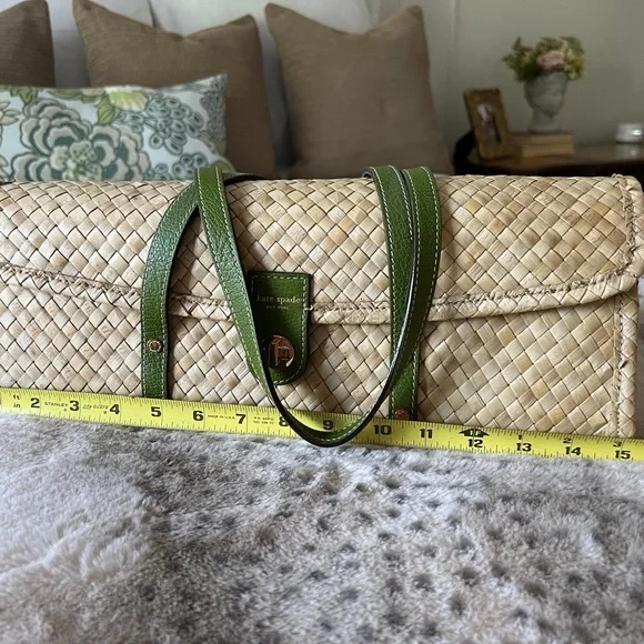 Kate Spade Wicker Wine/Barrel Purse with Green Trim - Picture 2 of 7